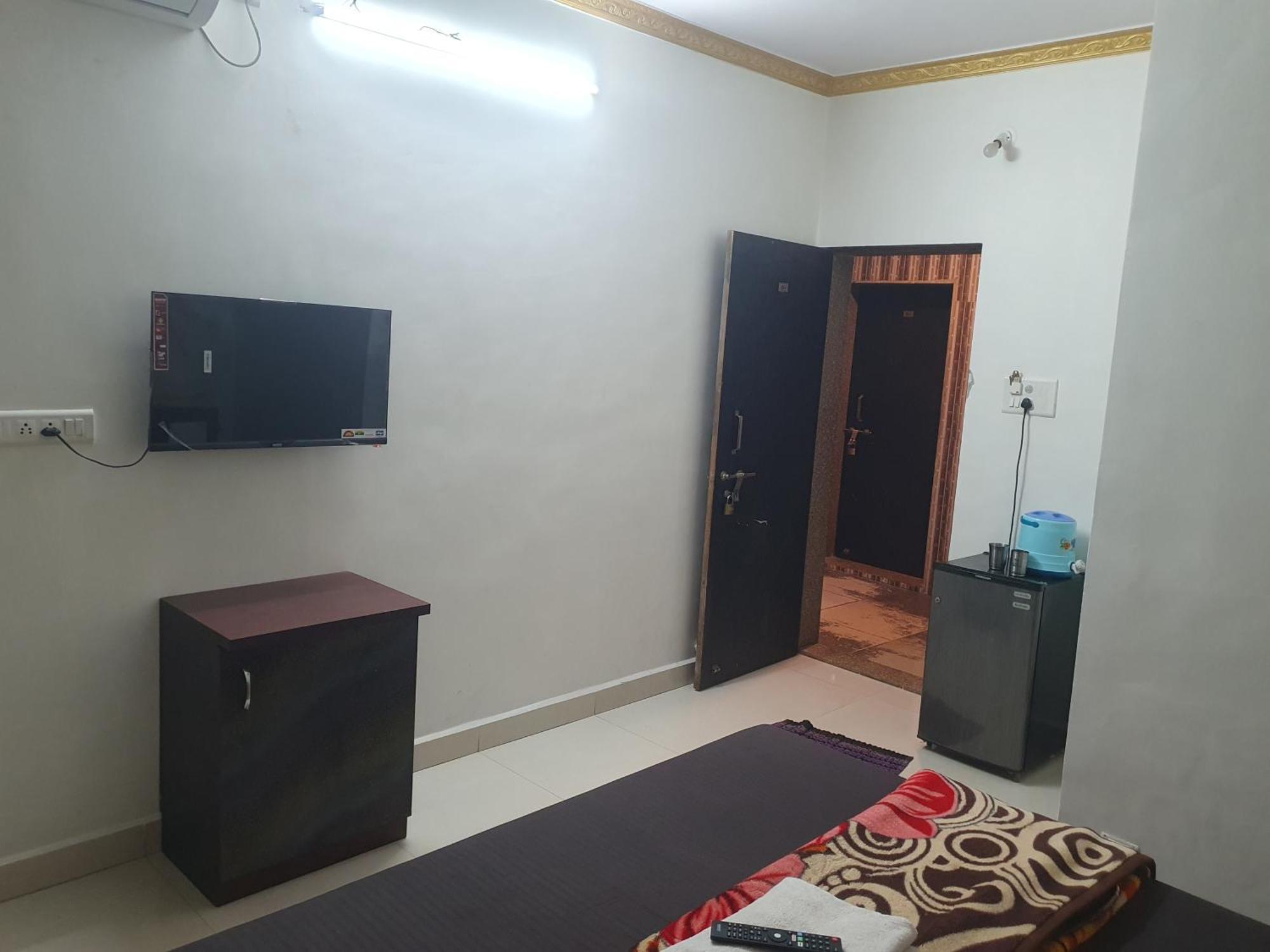 Hiral Residency Hotel Matheran Exterior foto